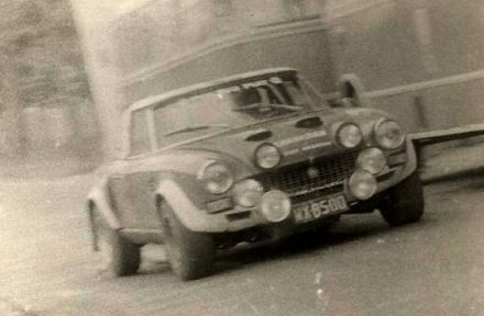 Andrzej Jaroszewicz i Ryszard Żyszkowski – Fiat Abarth 124.