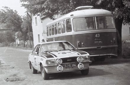 Carl Syberg i Borge Pedersen – Opel Commodore GS/E.