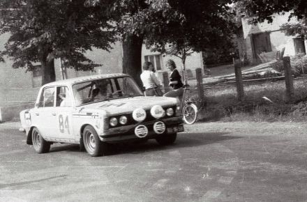 Stefan Znamirowski i Henryk Pineles – Polski Fiat 125p/1300.