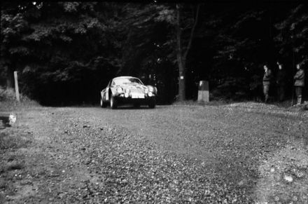 Iwan Nikolow i Ritscherd Gnuer – Bulgar Alpine A110.