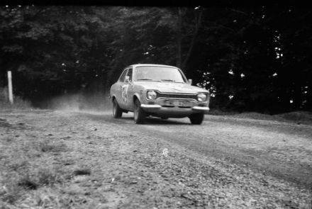 Hans Britth i Hans Andersson – Ford Escort RS 2000.