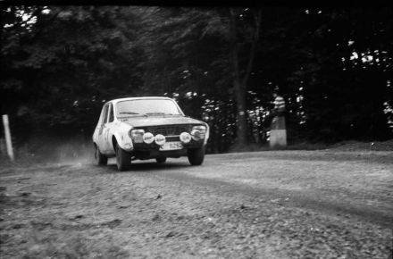 Ilia Czubrikow i Kiro Kirow – Renault 12 Gordini.