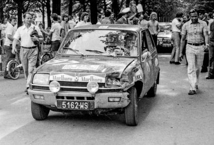 Jerzy Landsberg i Marek Muszyński – Renault R5 LS.
