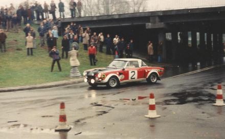 Andrzej Jaroszewicz i Ryszard Żyszkowski – Fiat Abarth 124.