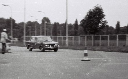 Jerzy Lipiński – Polski Fiat 125p.