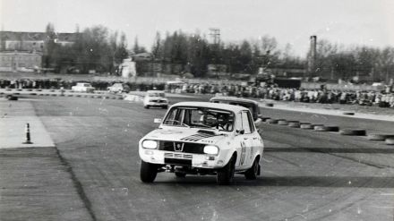 Błażej Krupa – Renault 12 Gordini.