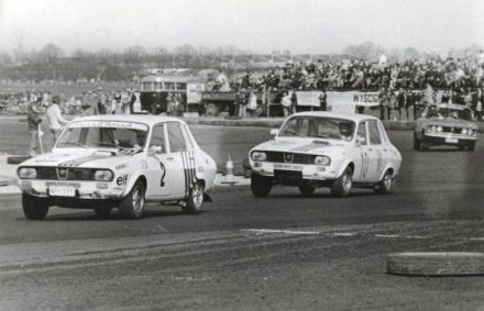 Janusz Kiljańczyk i Błażej Krupa – Renaulty 12 Gordini.