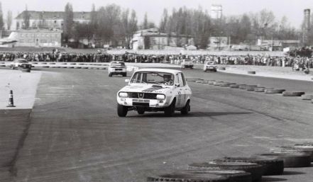 Błażej Krupa – Renault 12 Gordini.