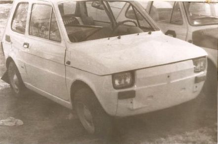 Polski Fiat 126p Andrzeja Przewłockiego.