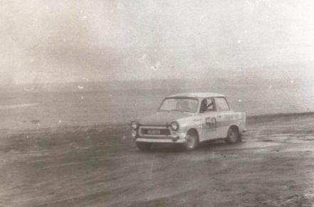 Włodzimierz Pawluczuk i Tytus Tuszyński – Trabant 601.