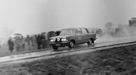 Jeremi Doria Dernałowicz i Karol Łosiak – Polski Fiat 125p/1500.