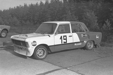 Polski Fiat 125p Krzysztofa Komornickiego.