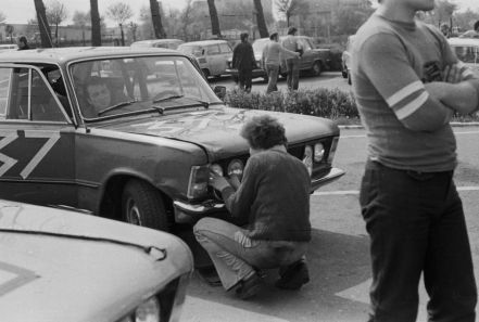 Jerzy Lipiński i Janusz Siniarski – Polski Fiat 125p/1500.