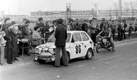 Krzysztof Winkowski i Krzysztof Szymczak – Polski Fiat 126p.