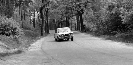 Tadeusz Fuglewicz i Waldemar Machnik – Polski Fiat 125p/1600.