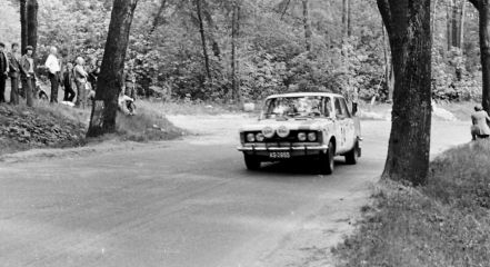 Jerzy Lachowski i Ryszard Trzciński – Polski Fiat 125p/1600.