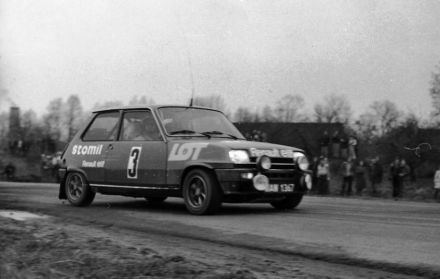 Błażej Krupa i Piotr Mystkowski – Renault 5 Alpine.