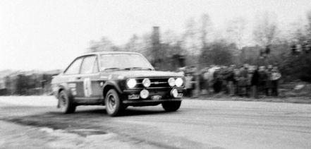 Gilbert Staepelaere i Eric Bessem – Ford Escort RS 1800.