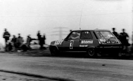 Błażej Krupa i Piotr Mystkowski – Renault 5 Alpine. 