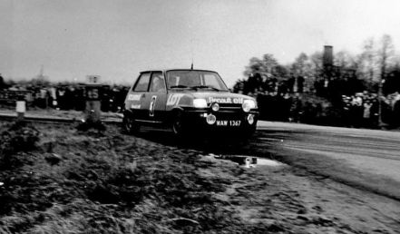 Błażej Krupa i Piotr Mystkowski – Renault 5 Alpine.