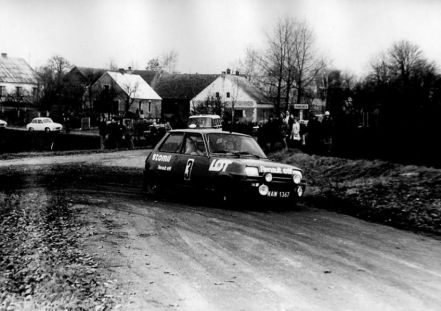 Błażej Krupa i Piotr Mystkowski – Renault 5 Alpine. 