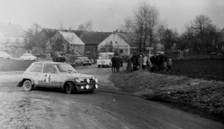 Guy Frequelin i Jacques Delaval – Renault 5 Alpine.