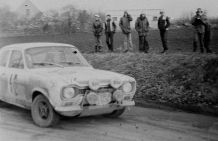 Włodzimierz Dominowski i Andrzej Niewiadomski – Ford Escort RS 2000.