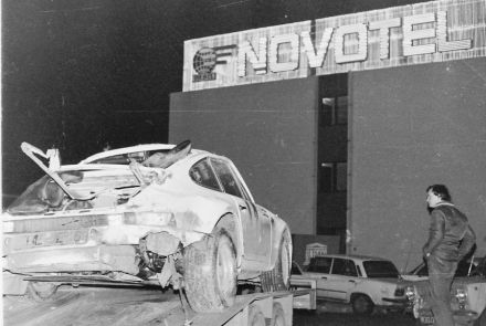 Porsche Carrera RS załogi Jürgen Ebenhoh i Arwed Fischer.