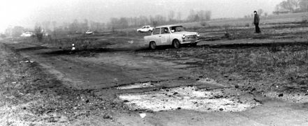Marcin Kwiatkowski i Krzysztof Burzyński – Trabant 601.