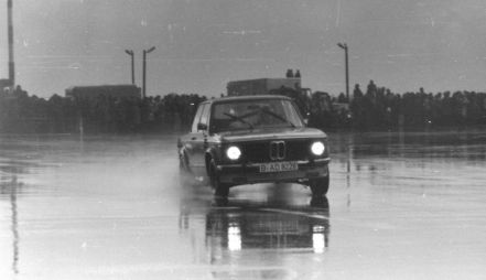 Andrzej Niewiadomski – BMW 2002 Tii.