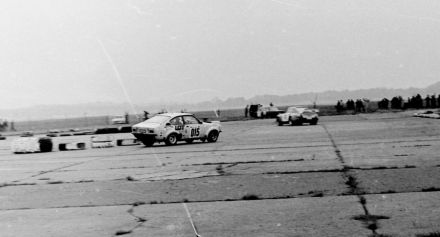 Michał Damm – Porsche Carrera RSR, Jerzy Landsberg – Opel Kadett GT/E.