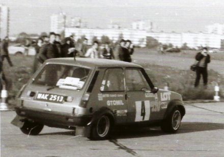 Błażej Krupa i Piotr Mystkowski – Renault 5 Alpine.