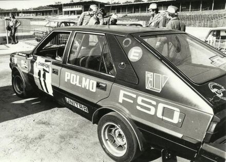 Tomasz Ciecierzyński i Stanisław Brzozowski – Polonez 2000.