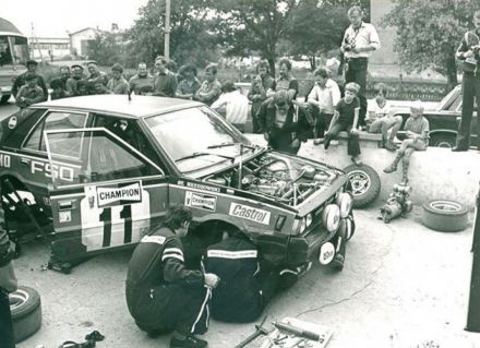 Tomasz Ciecierzyński i Stanisław Brzozowski – Polonez 2000.