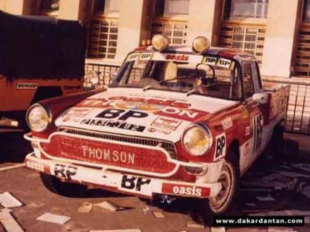 Marc Andre i Philippe Puyfoulhoux  – Peugeot 404 Plateau.