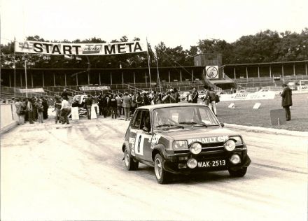 Błażej Krupa i Piotr Mystkowski – Renault 5 Alpine.