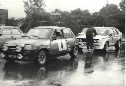 Błażej Krupa i Piotr Mystkowski – Renault 5 Alpine.