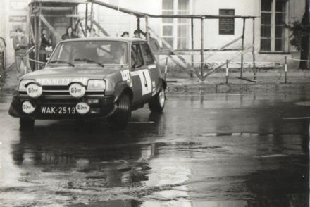 Błażej Krupa i Piotr Mystkowski – Renault 5 Alpine.