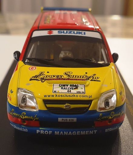 Suzuki Ignis S1600.