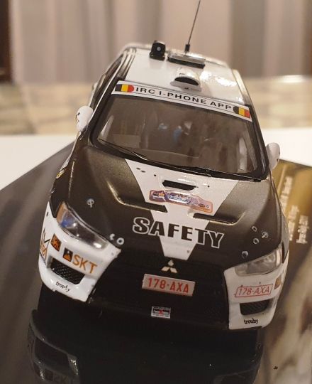Mitsubishi Lancer Evo X.
