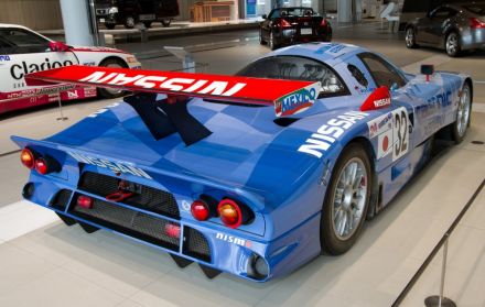 Nissan R390 GT1.
