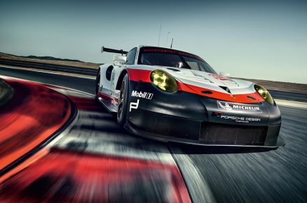 Porsche 911 RSR